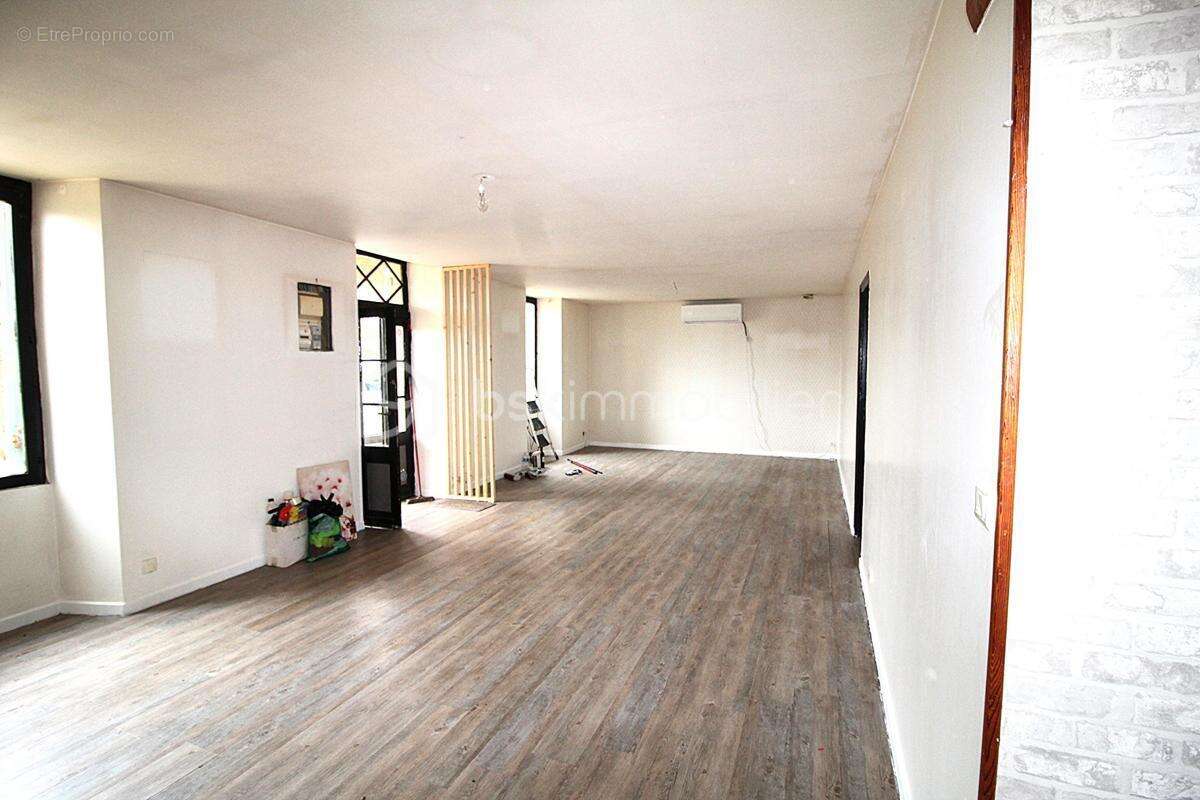 Maison à SAINTE-RADEGONDE