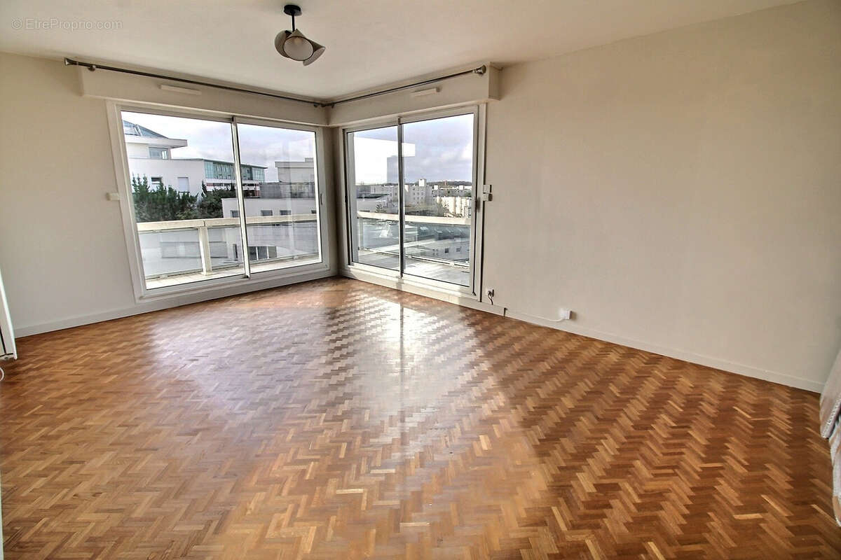 Appartement à MONTIGNY-LE-BRETONNEUX