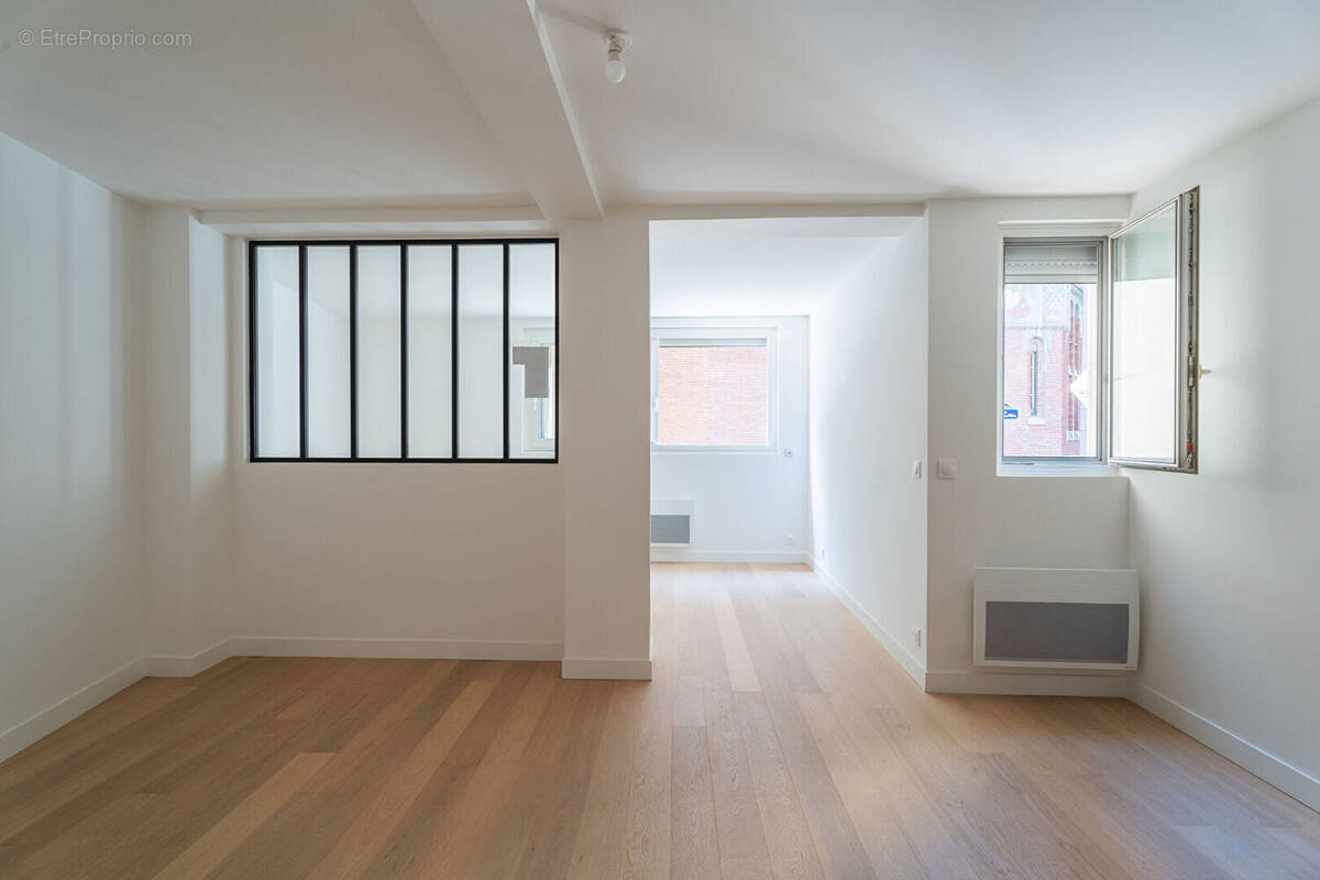 Appartement à PARIS-15E