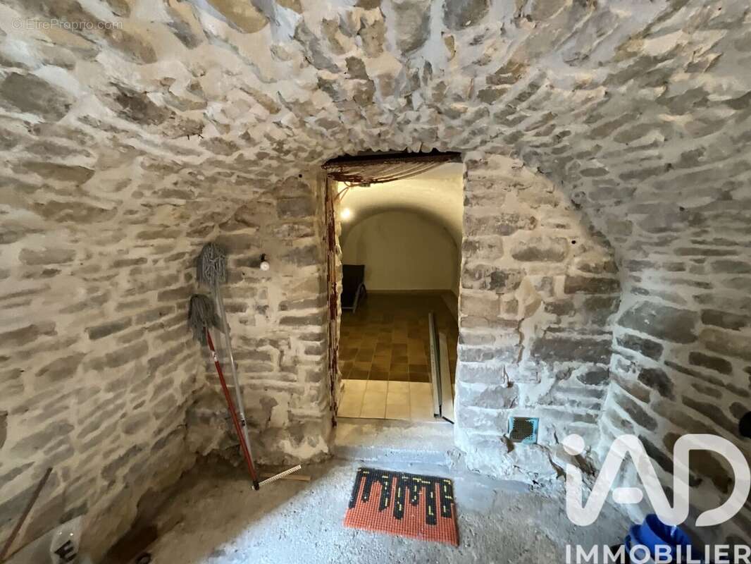 Maison 57 m² à Saint-Etienne-De-L'olm  - photo 7