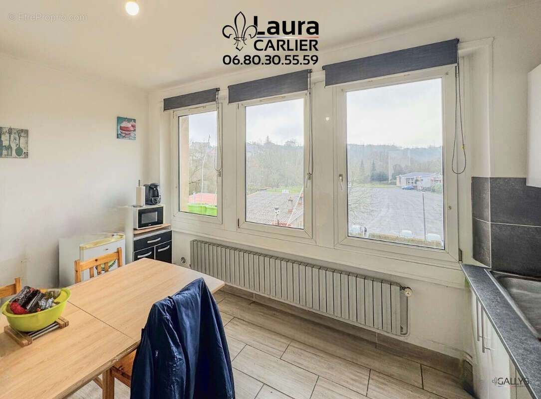 Appartement à AUBOUE