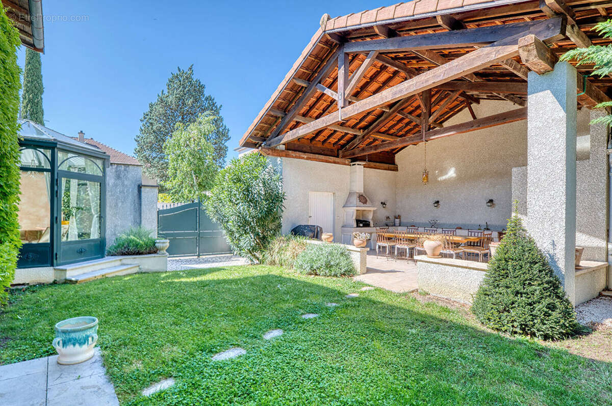 Maison à MIONS