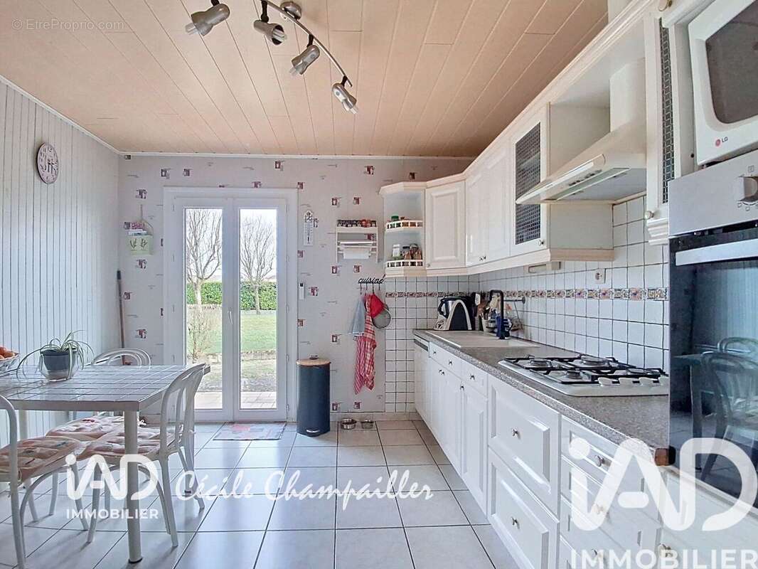 Photo 4 - Maison à SAINT-CLAIR-DU-RHONE