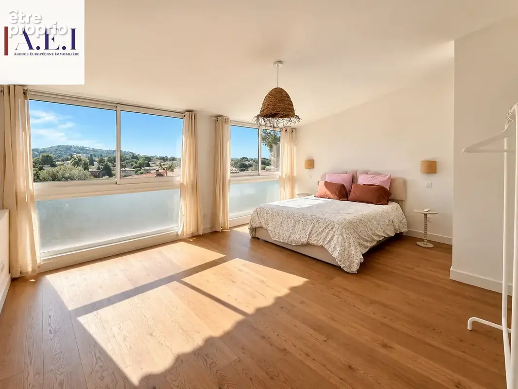 Six-fours-les-plages   t5 vue mer   125 m2   jardin privatif - photo 9