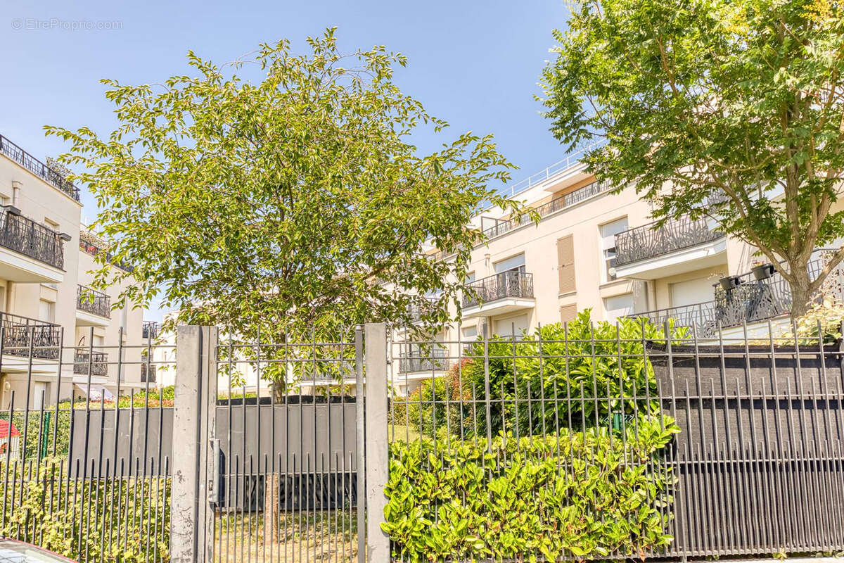 Appartement à PONTAULT-COMBAULT