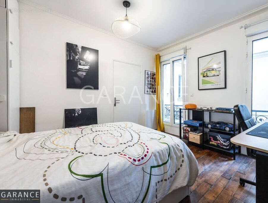 Appartement à PARIS-11E