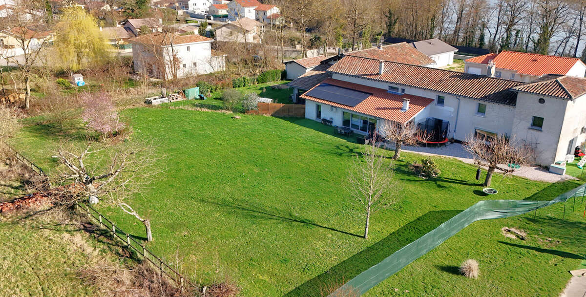 Maison à VILLARS-LES-DOMBES