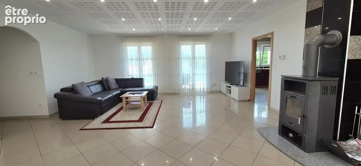 Jolie maison individuelle 5 pièces - 120 m² - garages, jardin, cave - photo 5