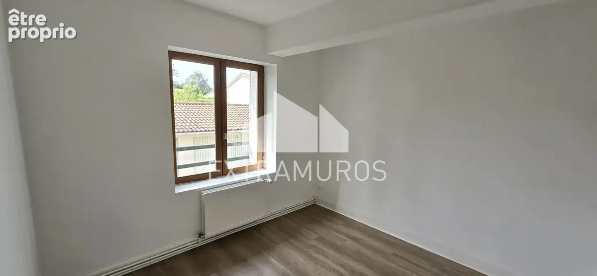 Appartement T4 de 76,3 m2 à L'ARBRESLE - photo 7