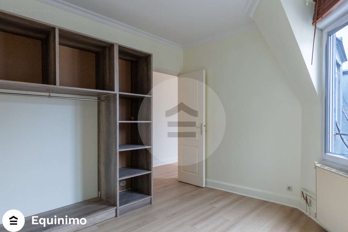 Appartement à NEUILLY-SUR-SEINE