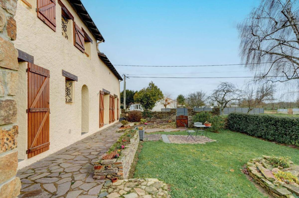 Maison à LE LOROUX-BOTTEREAU