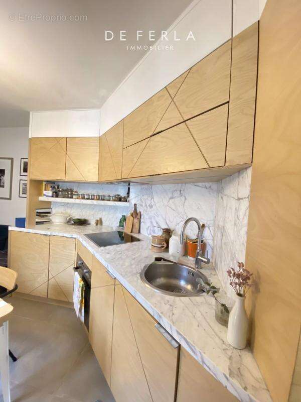 Appartement à PARIS-10E