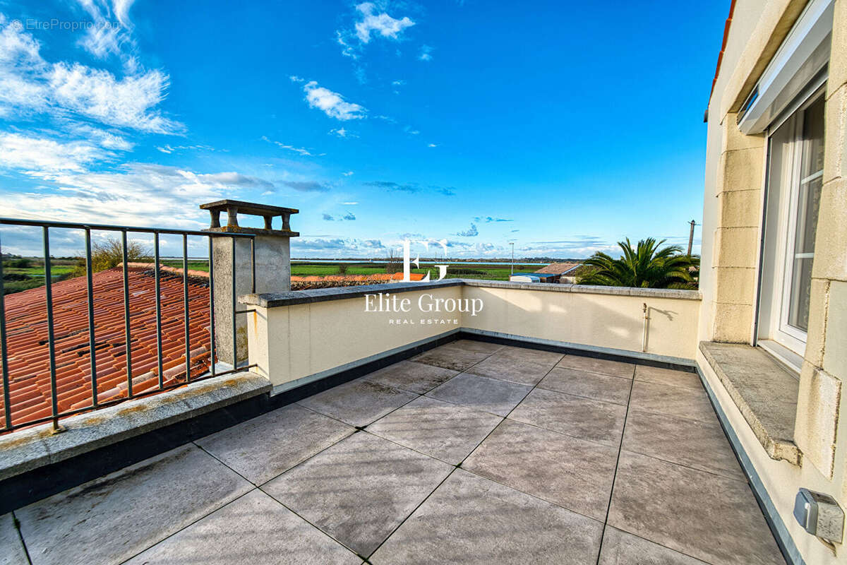 Maison à SAINT-NAZAIRE-SUR-CHARENTE