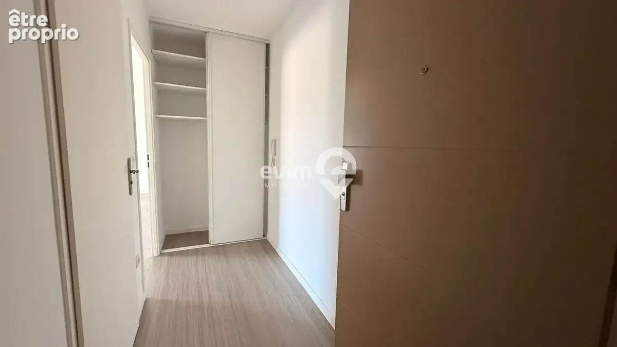 Appartement 2 pièces avec balcon, parking et résidence sécurisée - photo 5