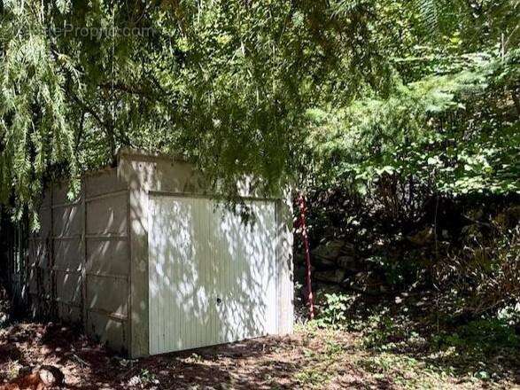   - Maison à AX-LES-THERMES