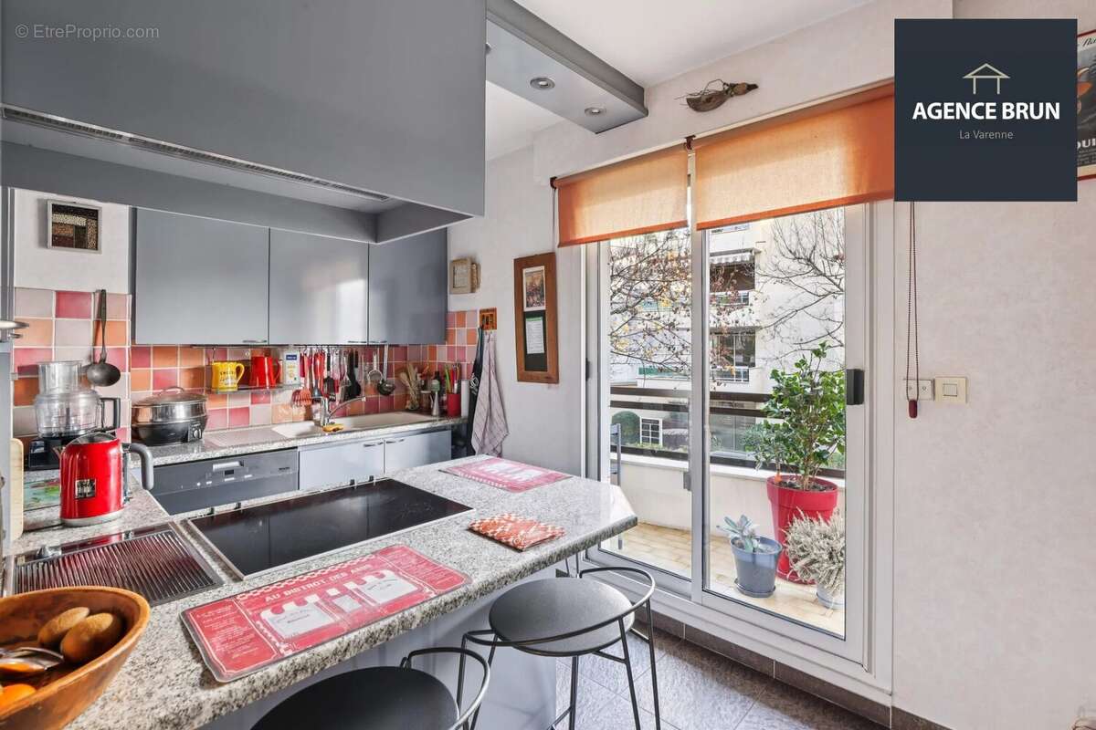 Appartement à SAINT-MAUR-DES-FOSSES