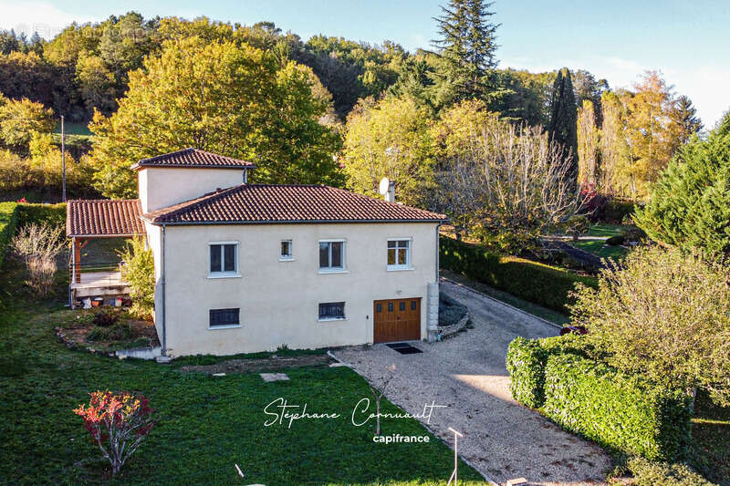 Maison à SAINT-GERMAIN-DU-SALEMBRE
