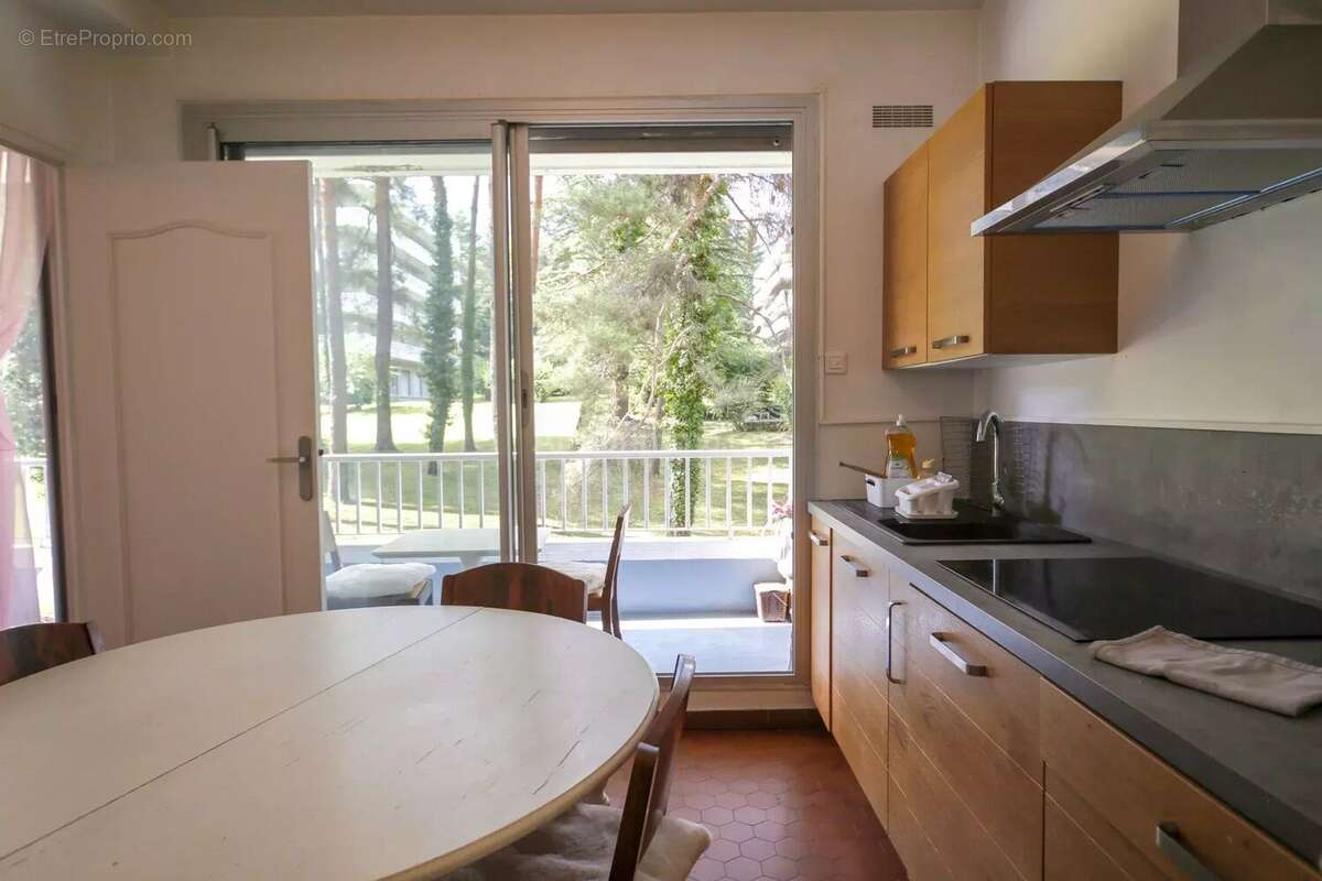 Appartement à MEYLAN