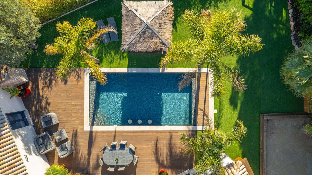 Maison à PUGET-SUR-ARGENS