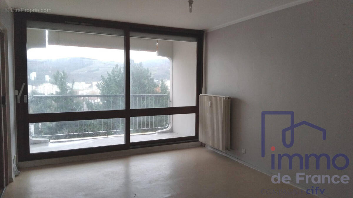 Appartement à SAINT-ETIENNE