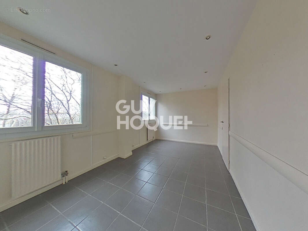 Appartement à FONTENAY-SOUS-BOIS