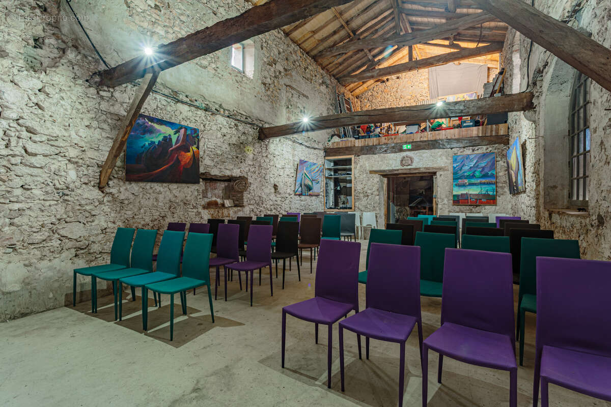A vendre batisse de caractere - photo 6
