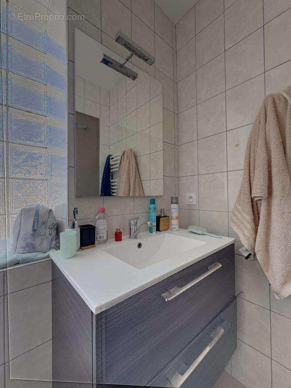 Appartement à GENLIS