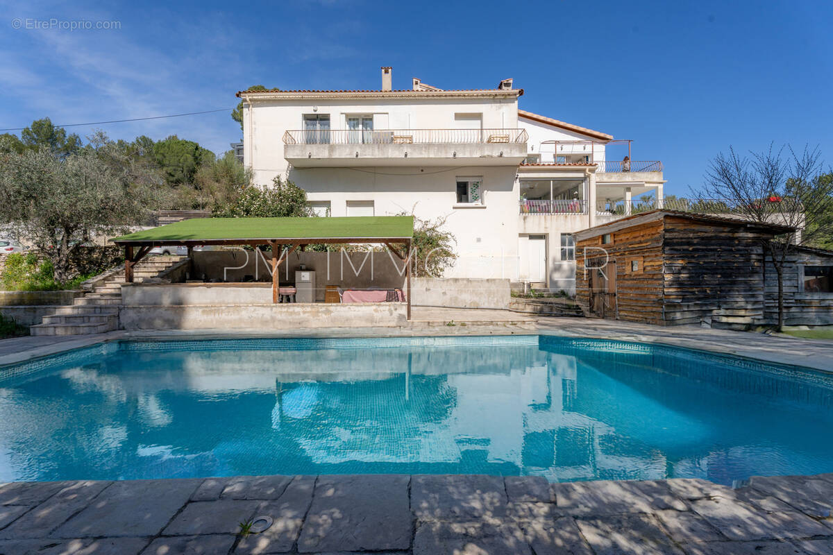 Appartement à MARSEILLE-12E