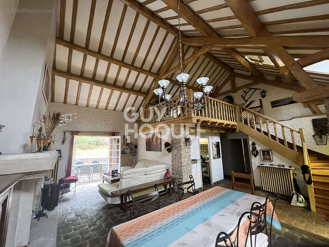 Maison à FONTAINEBLEAU