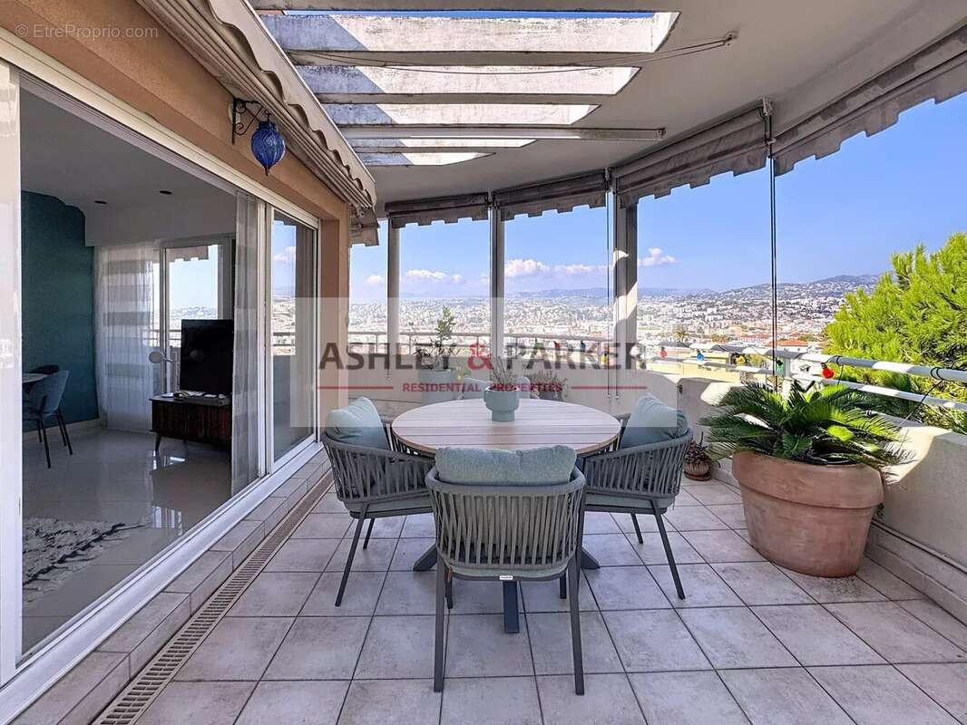 Appartement à NICE