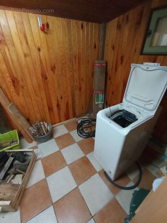 Maison à LE MAYET-DE-MONTAGNE