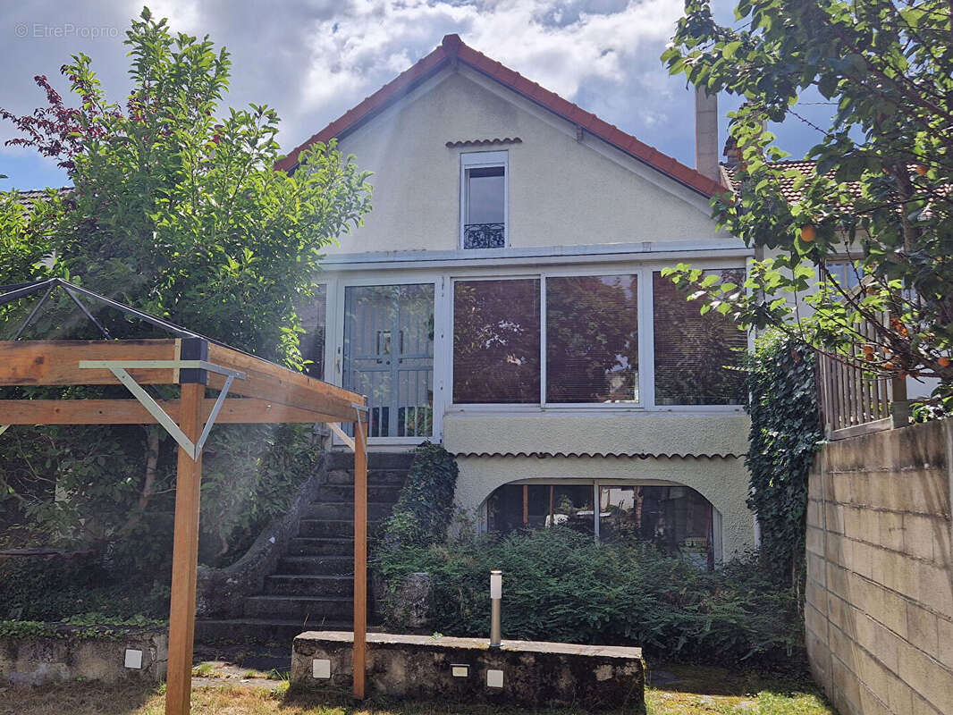 Maison à LIVRY-GARGAN