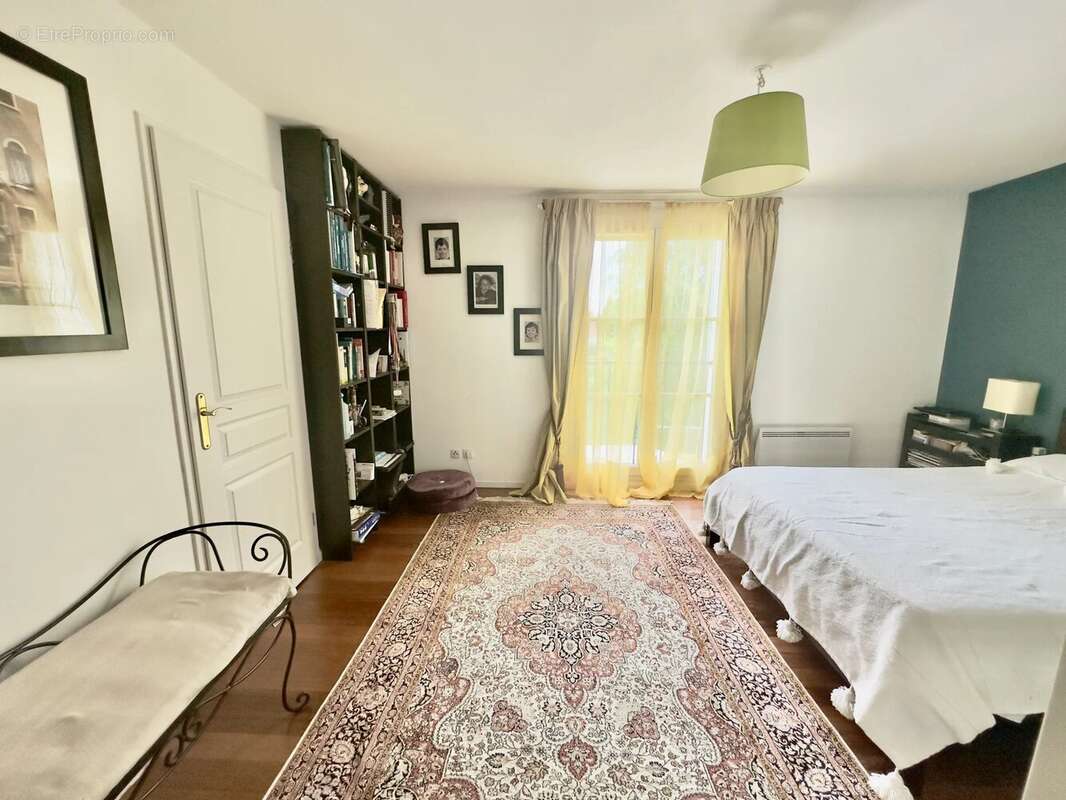 Maison à LES ESSARTS-LE-ROI