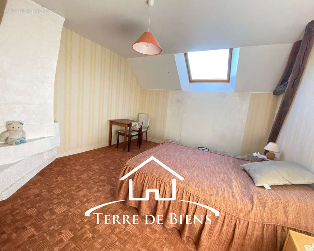 Maison à VIC-SUR-AISNE