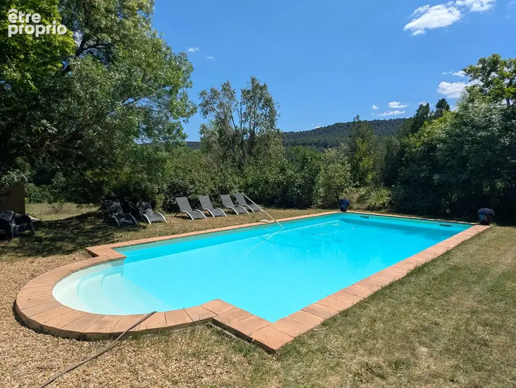 VILLECROZE bastide du 19e, 8 pièces, 180 m², 1 ha de terrain, piscine - photo 3