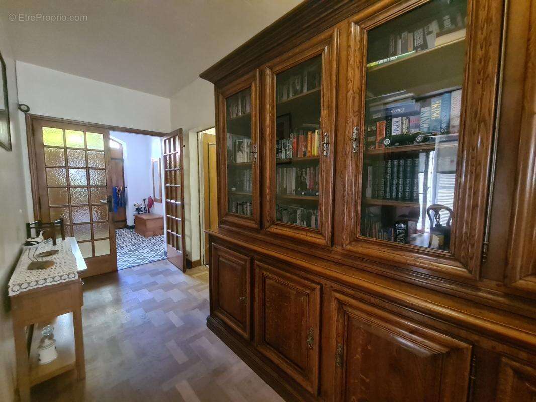 Maison de plain-pied, 5 pièces avec sous-sol total et terrain de 1 134 m² – Châteauneuf-la-Forêt - photo 6
