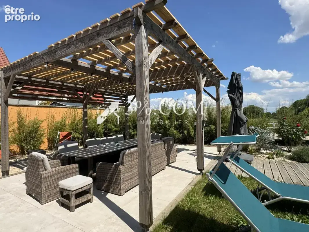 3%COM Très belle demeure avec piscine - photo 4