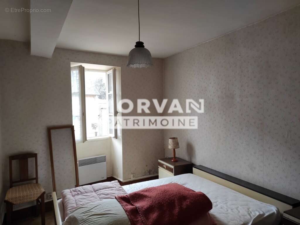 Maison à CHATEAU-CHINON(VILLE)