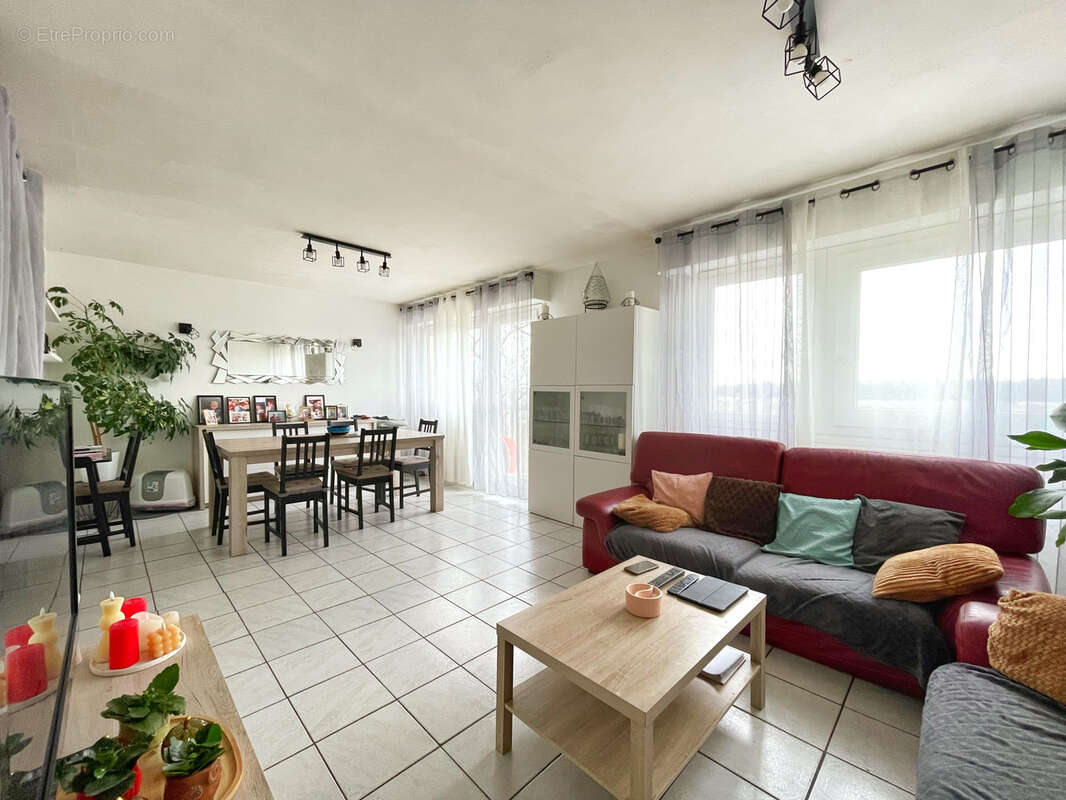 Appartement à IRIGNY
