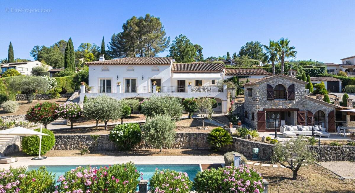 Maison à PEYMEINADE