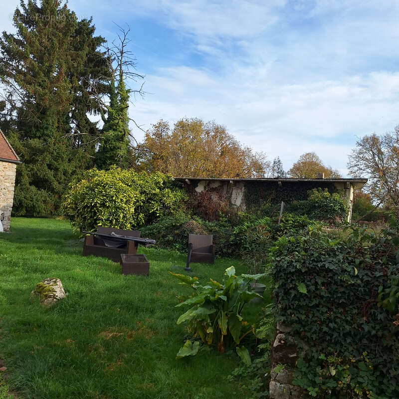 Maison à CRECY-LA-CHAPELLE