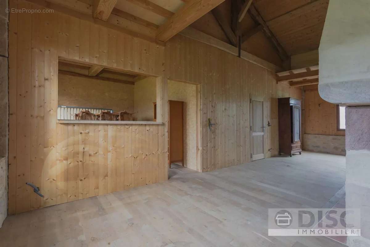 Maison à SAINT-MICHEL-DE-VAX