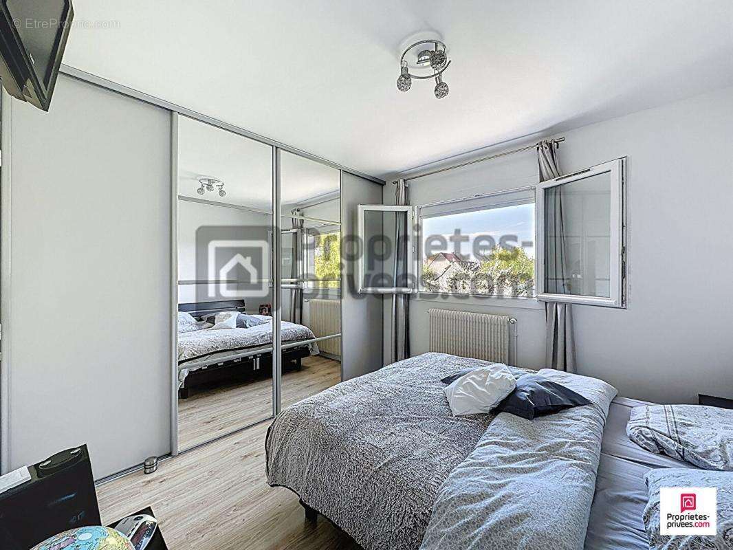 Maison à GRETZ-ARMAINVILLIERS