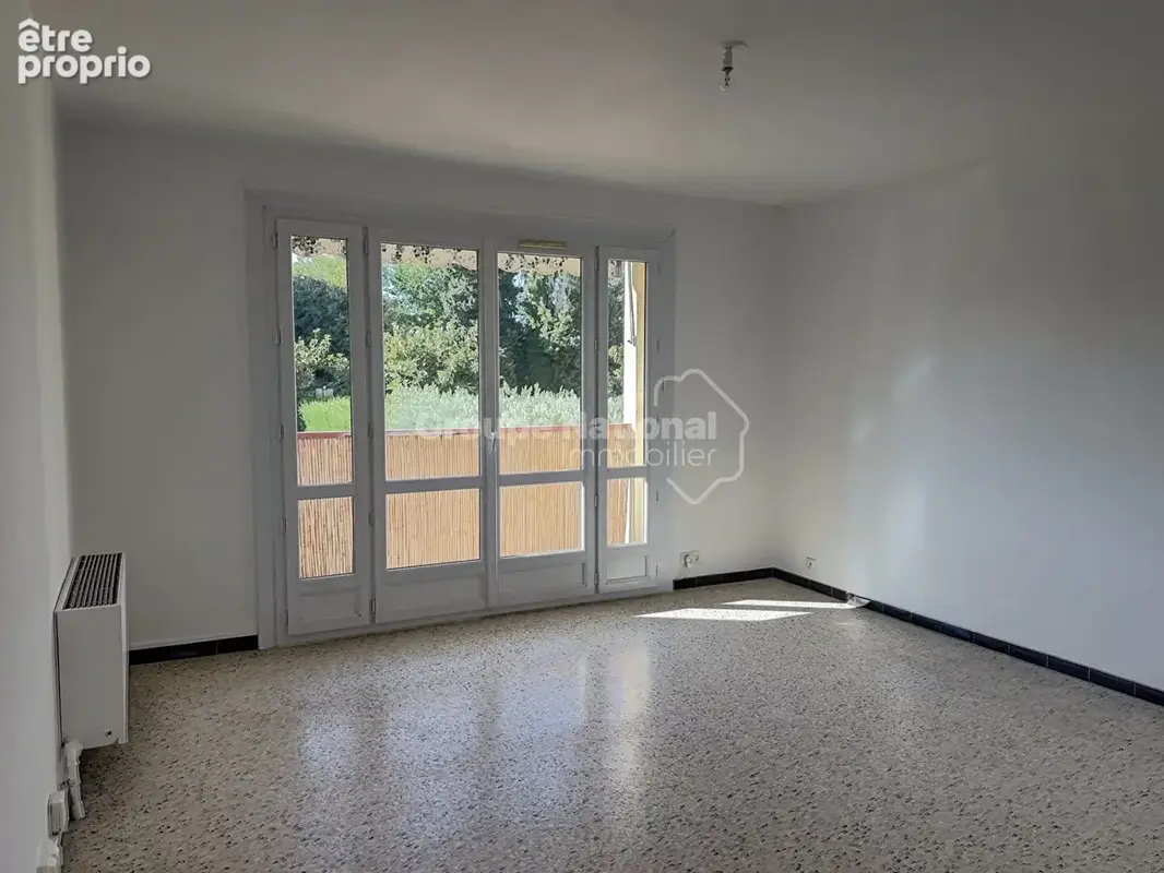 Rognac, Appartement de type 3 avec cave privative - photo 4