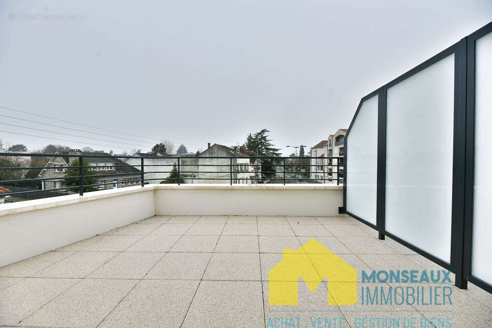 Appartement à EPINAY-SUR-ORGE