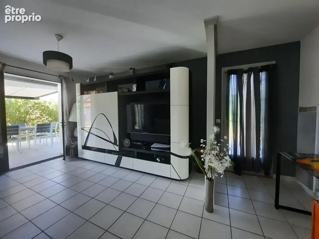 Maison 4 pièce(s) 87 m2 + 22 m2 Pool House - photo 9