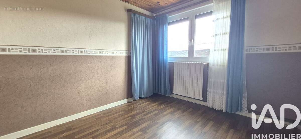 Photo 5 - Maison à MONTOIS-LA-MONTAGNE