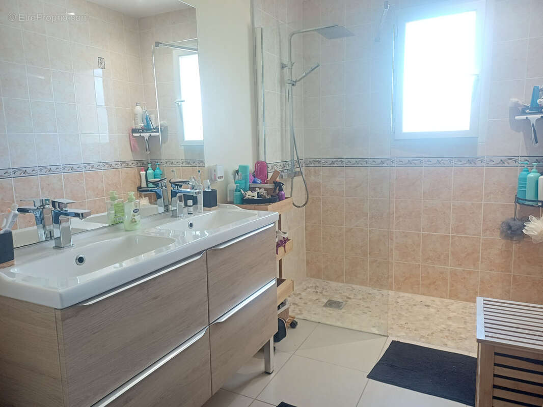 Maison à SAINT-CIERS-CHAMPAGNE