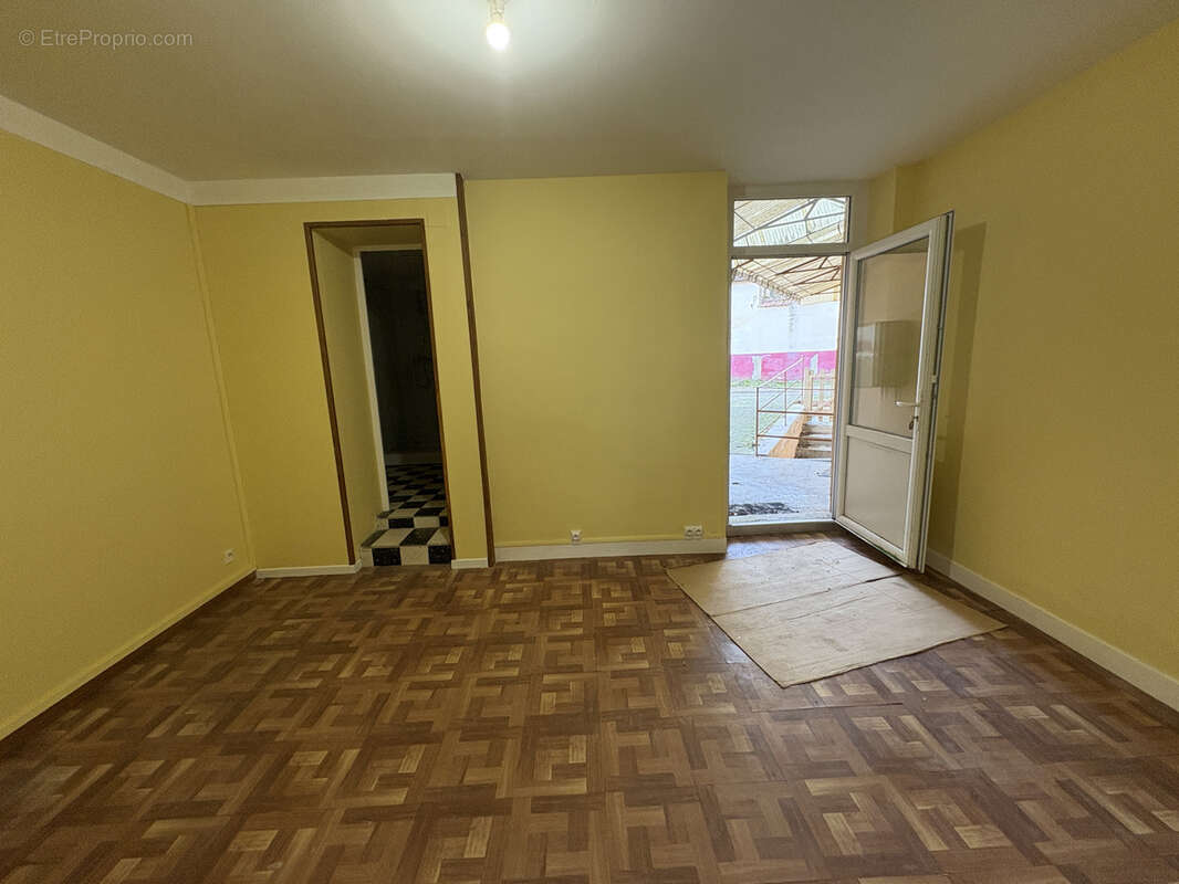 Appartement à EPINAC