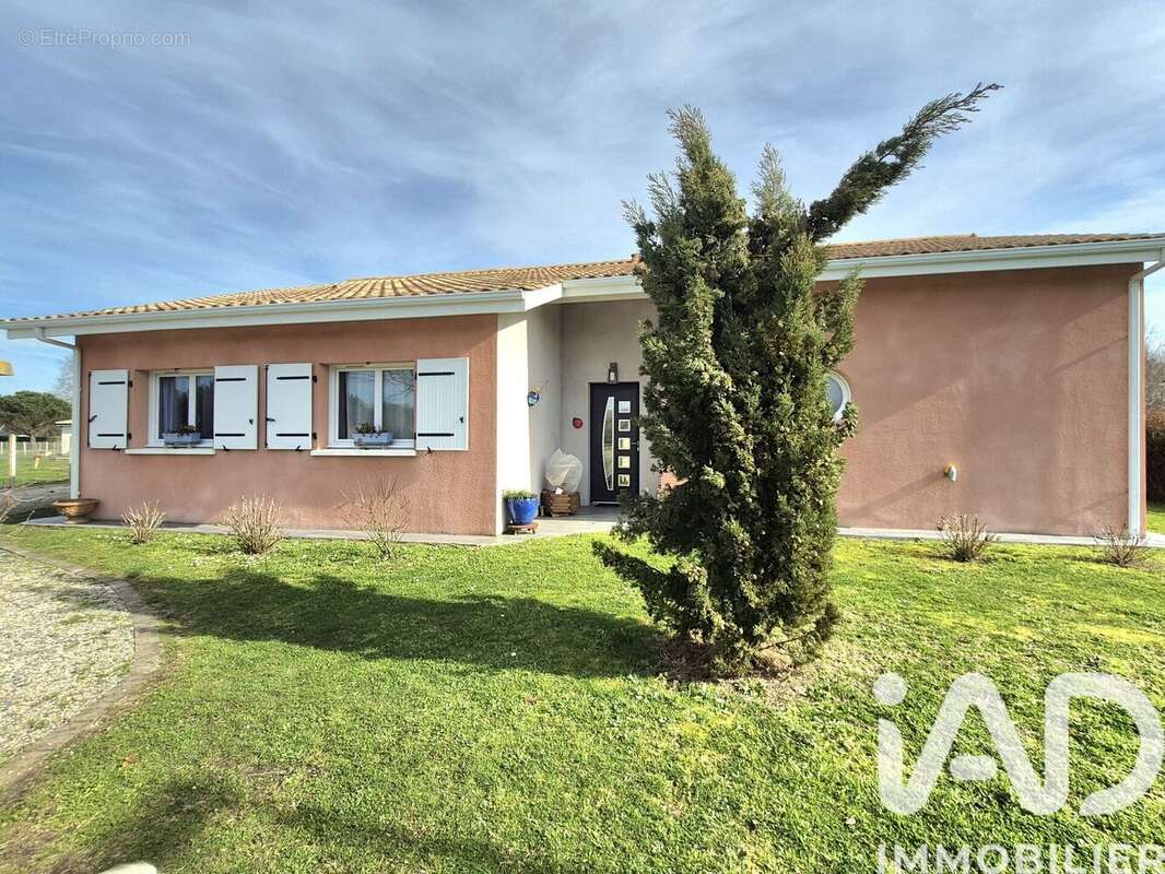 Photo 2 - Maison à GRAYAN-ET-L'HOPITAL